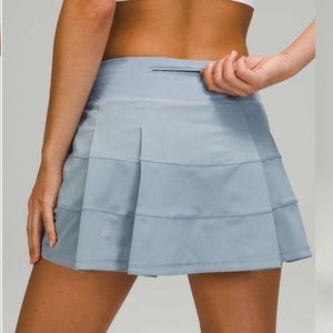 NWT Lululemon Pace Rival skirt size 6 chambray blue ☺️